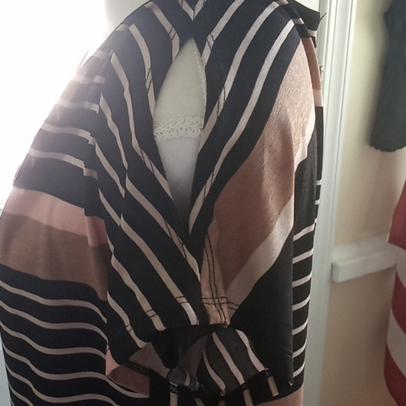 Maternity Top Size Medium - Picture 3 of 6